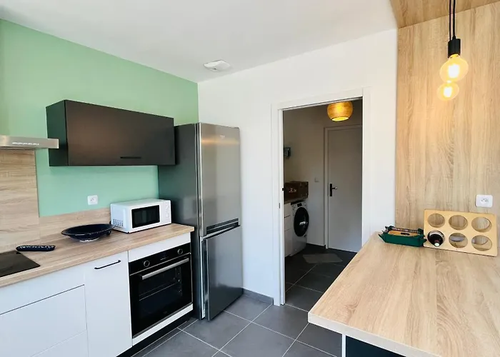 Maison Ocean, Standing Et *